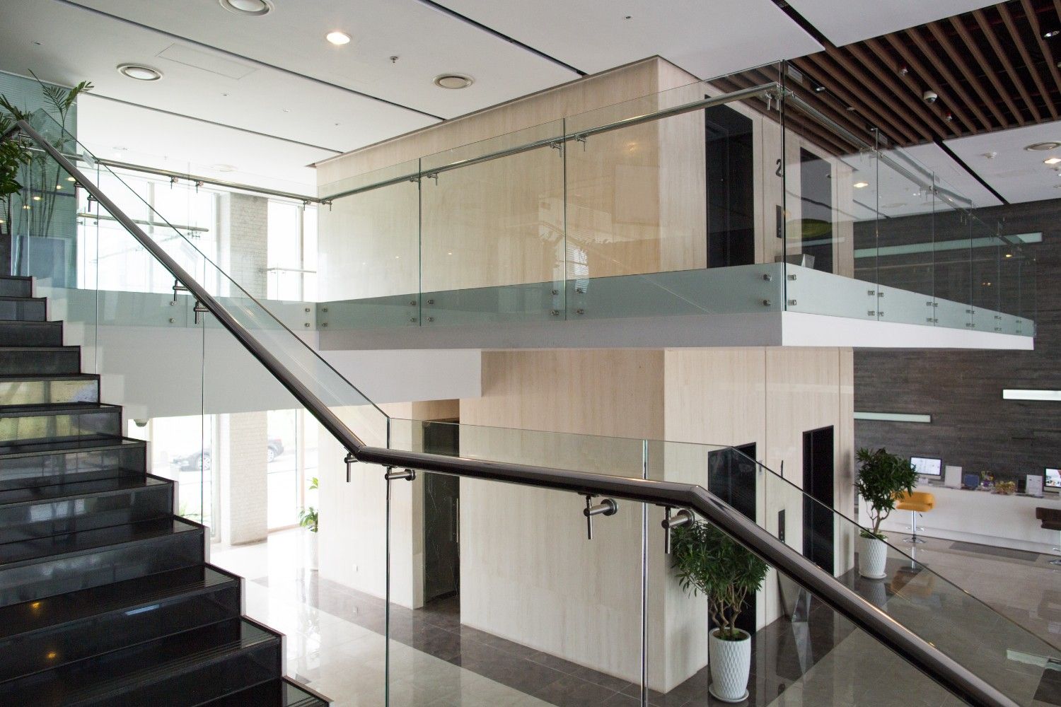 Glass Staircase Railing Abu Dhabi